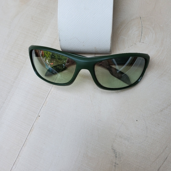 PRADA sunglasses - Picture 4 of 13